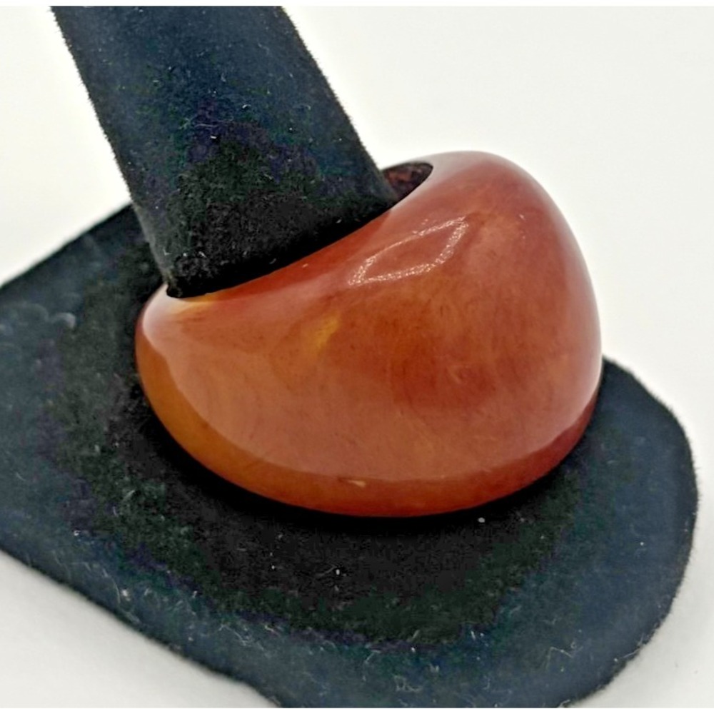 Vintage Authentic Bakelite Chunky Dome Ring Reddish Yellow Brown Swirl Size 8.75